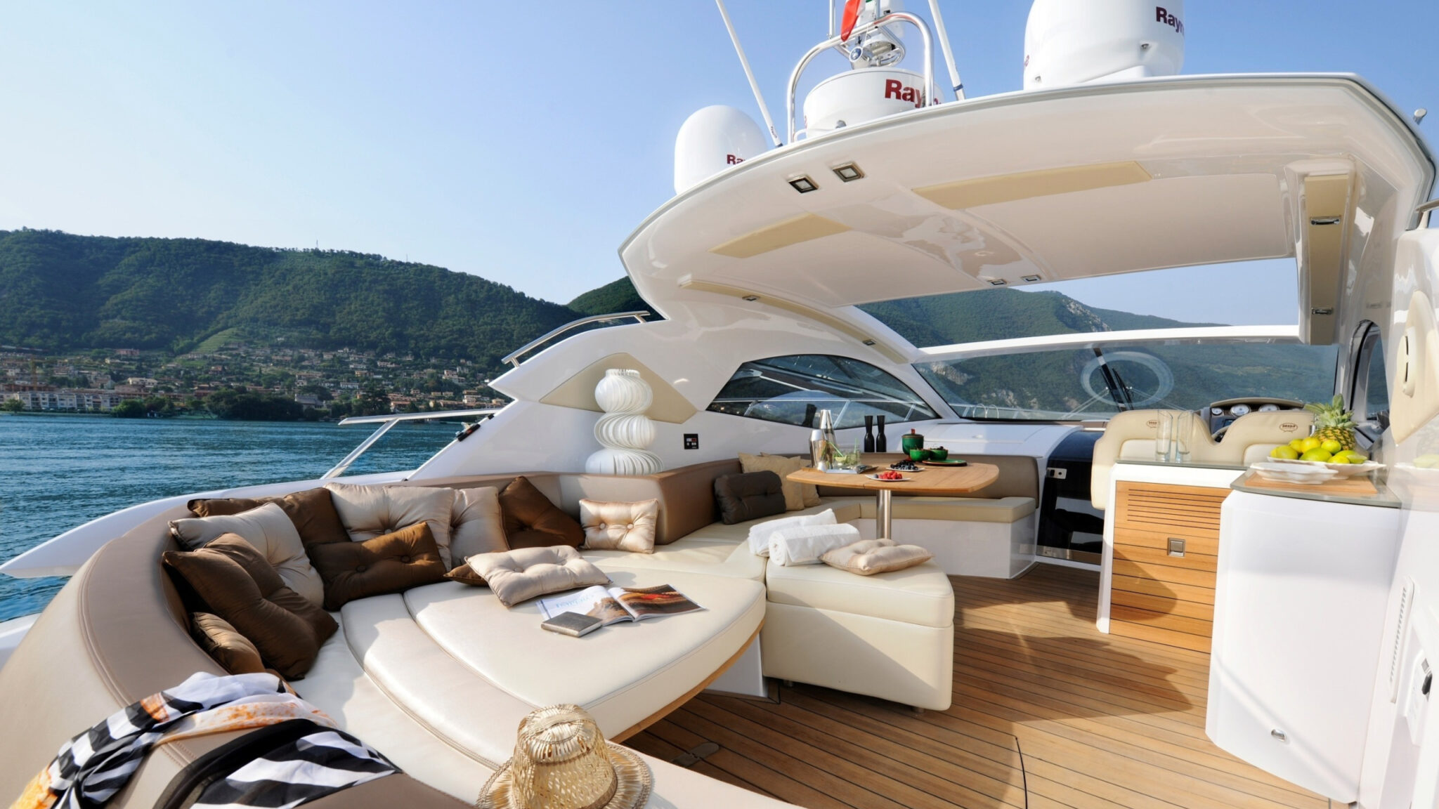 yacht-san-sebastyan